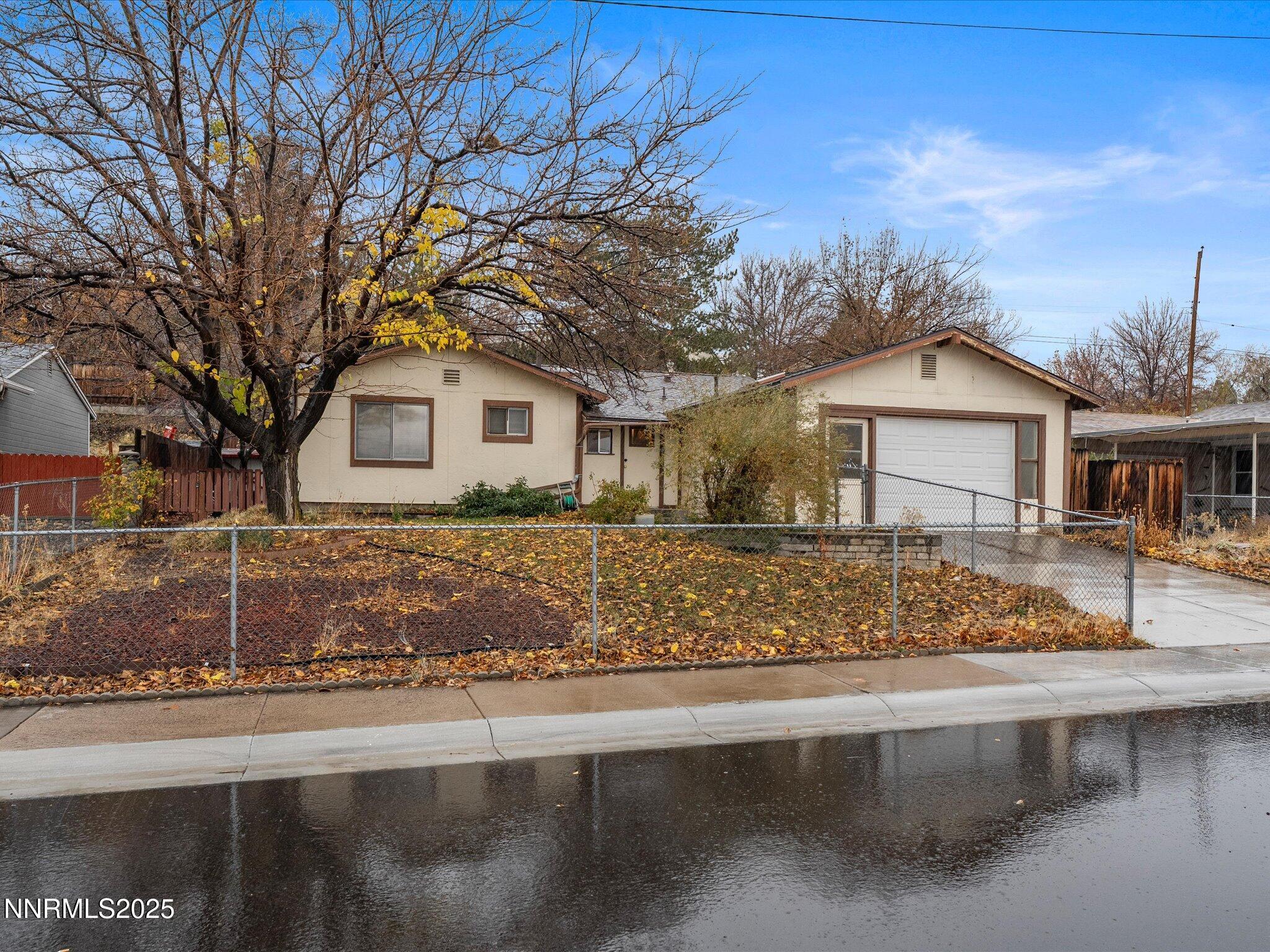 7665 Yorkshire Drive Reno, NV 89506 - Photo 2 of 34 03-7665 Yorkshire Dr-102