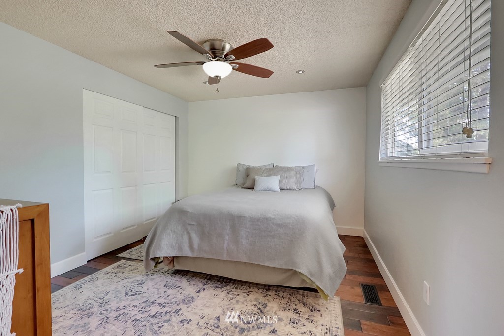 9110 Meadow Road Southwest Lakewood, WA 98499 - Photo 15 of 30