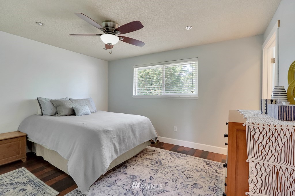 9110 Meadow Road Southwest Lakewood, WA 98499 - Photo 16 of 30