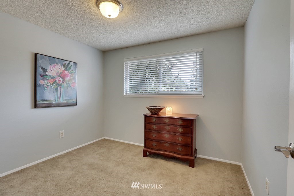 9110 Meadow Road Southwest Lakewood, WA 98499 - Photo 27 of 30