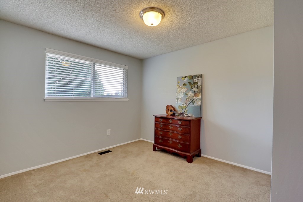 9110 Meadow Road Southwest Lakewood, WA 98499 - Photo 28 of 30