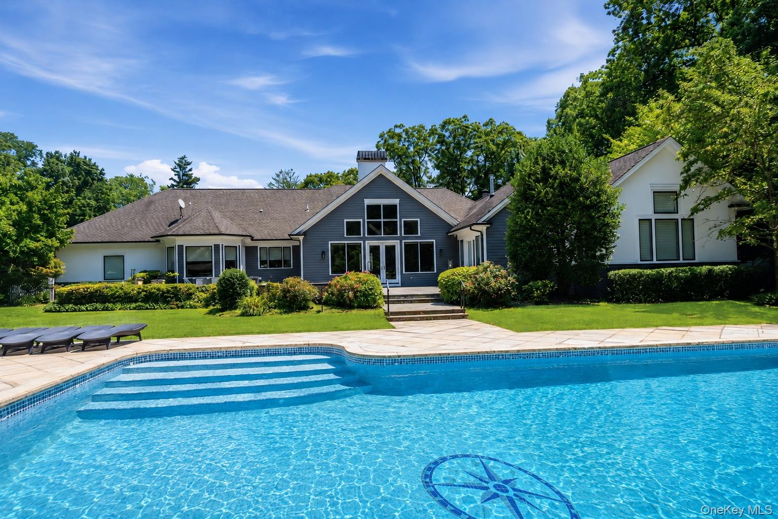 537 Split Rock Road Syosset, NY 11791 - Photo 30 of 39 Gallery Image 30