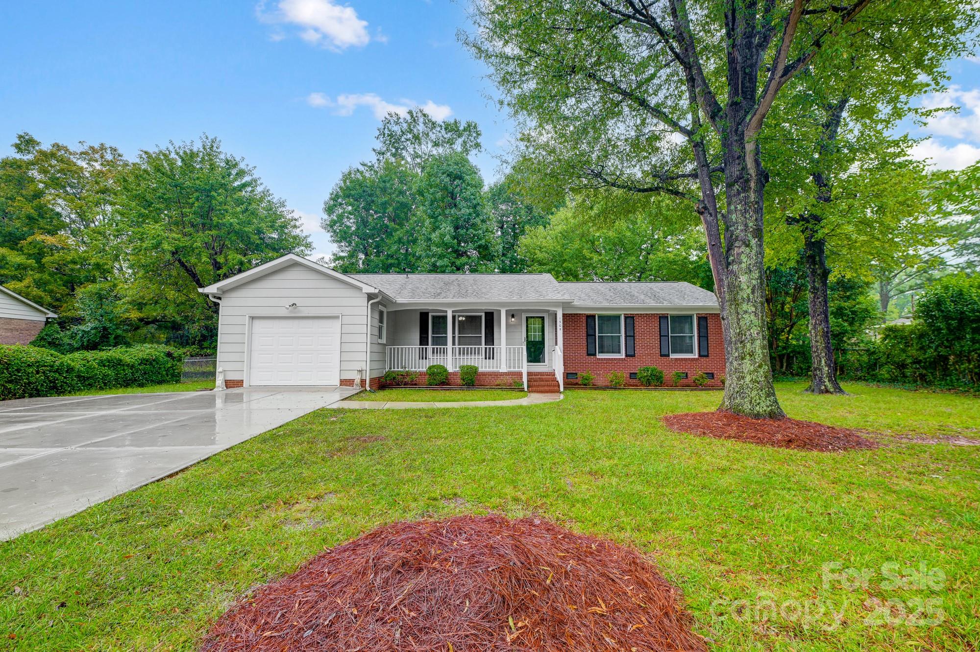 1308 Rama Road Charlotte, NC 28211 - Photo 4 of 47