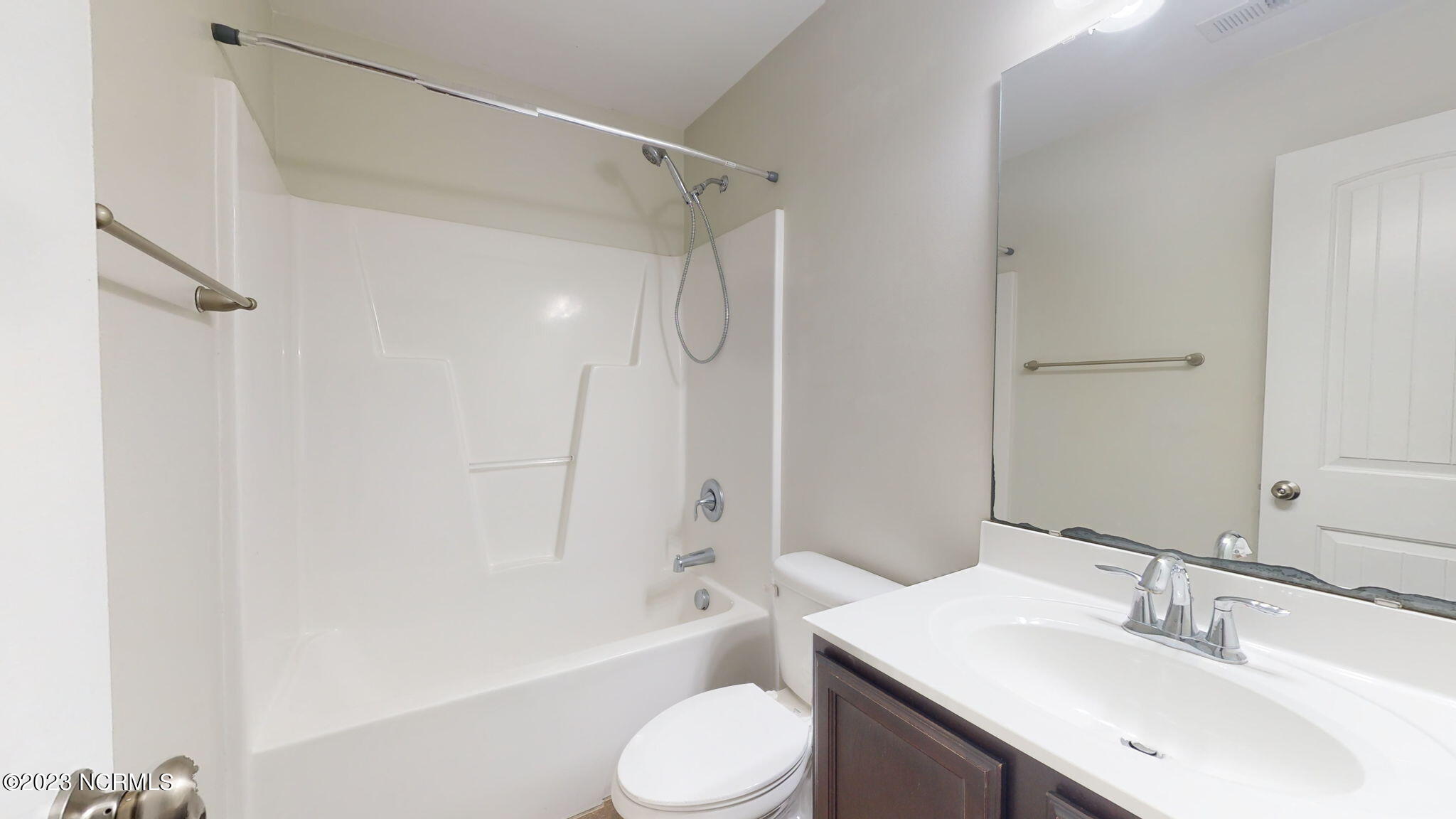 160 Copeland Court Hubert, NC 28539 - Photo 21 of 34 Hall Bath