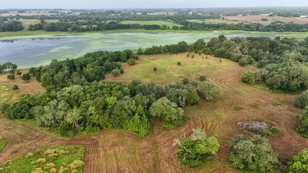 $619,000 | 9365 Bauer Road, Fayetteville, TX 78940