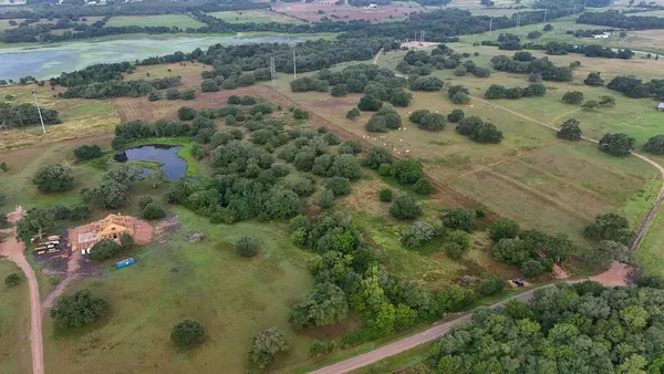 $619,000 | 9365 Bauer Road, Fayetteville, TX 78940