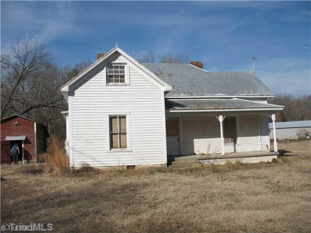 344 Edward Road Thomasville, NC 27360 - Photo 4 of 11 Exterior Front. Abandoned farm house on property of no value
