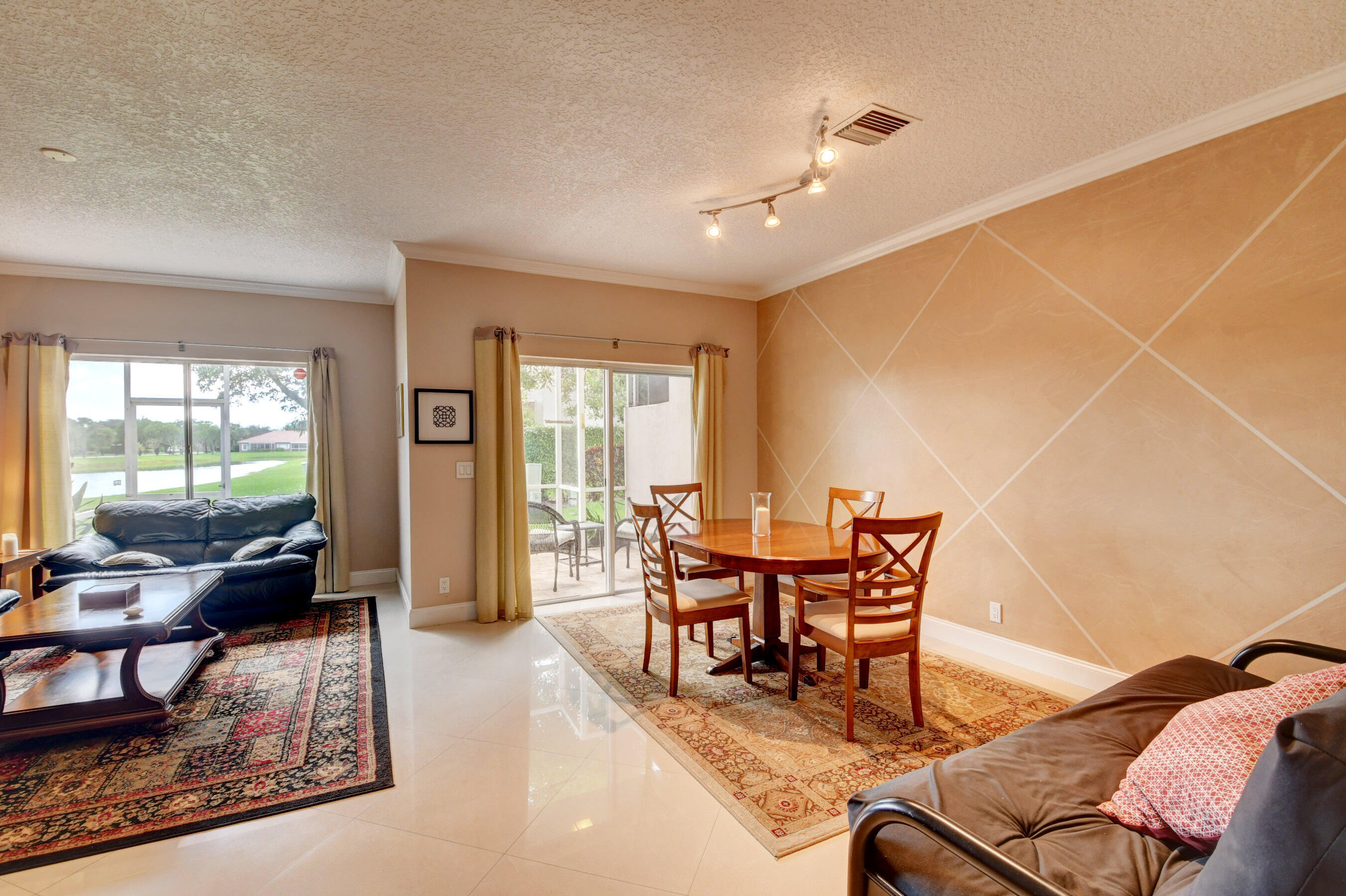 21115 Vía Eden Boca Raton, FL 33433 - Photo 7 of 43 25_dsc_6852_3_4_5_6