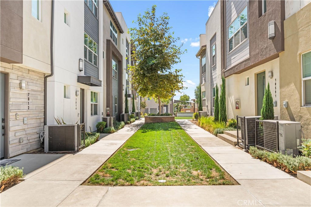 10591 Huxley Drive Rancho Cucamonga, CA 91730 - Photo 5 of 50