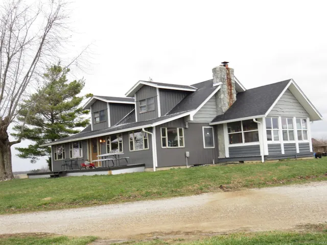 $529,000 | 1820 South County Road 850 East, New Castle, IN 47362
