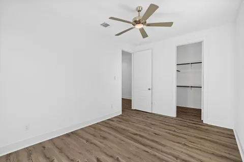 $339,900 | 5608 Savyon Drive, Houston, TX 77091