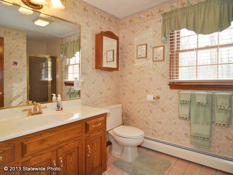 11 Stagecoach Road Cumberland, RI 02864 - Photo 19 of 25 Master Bath/Spa.