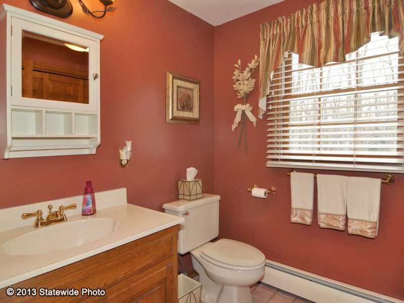 11 Stagecoach Road Cumberland, RI 02864 - Photo 24 of 25 Bathroom.