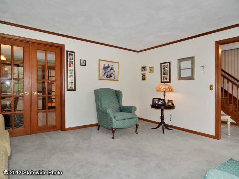 11 Stagecoach Road Cumberland, RI 02864 - Photo 3 of 25 Living Room.