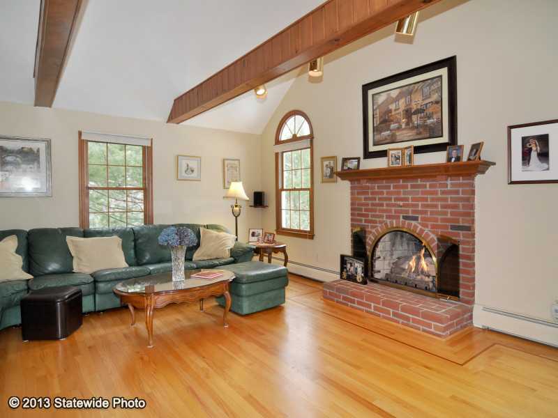 11 Stagecoach Road Cumberland, RI 02864 - Photo 4 of 25 Den/Family/Great Room.