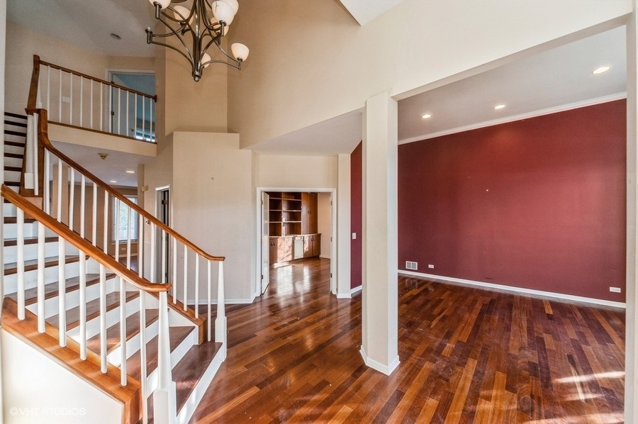 2021 Wright Boulevard Buffalo Grove, IL 60089 - Photo 4 of 29 a view of entryway with wooden floor