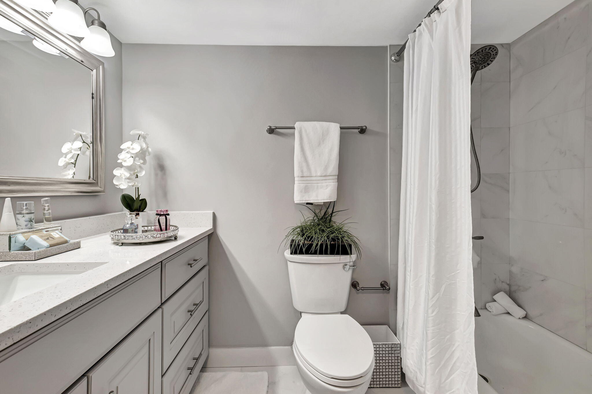 2890 Southwest 22nd Circle, Unit 241D Delray Beach, FL 33445 - Photo 23 of 34 Second Bathroom