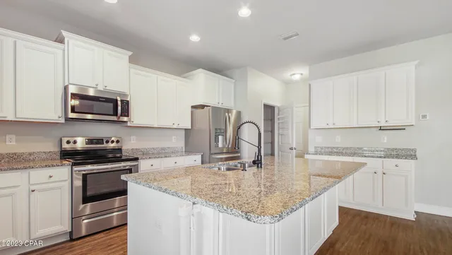 $3,000 | 310 Confidence Way, Southport, FL 32409