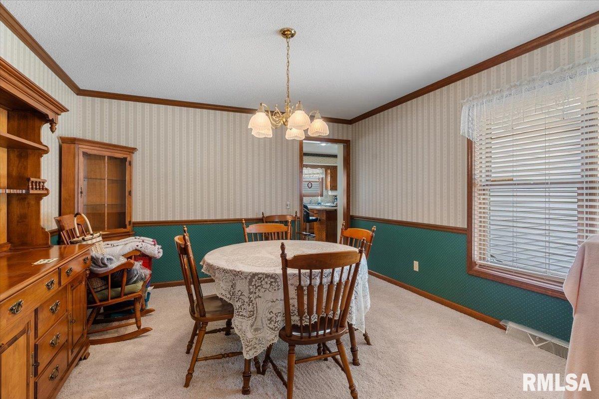 1816 Hunter Ridge Drive Springfield, IL 62704 - Photo 16 of 38 Gallery Image 16