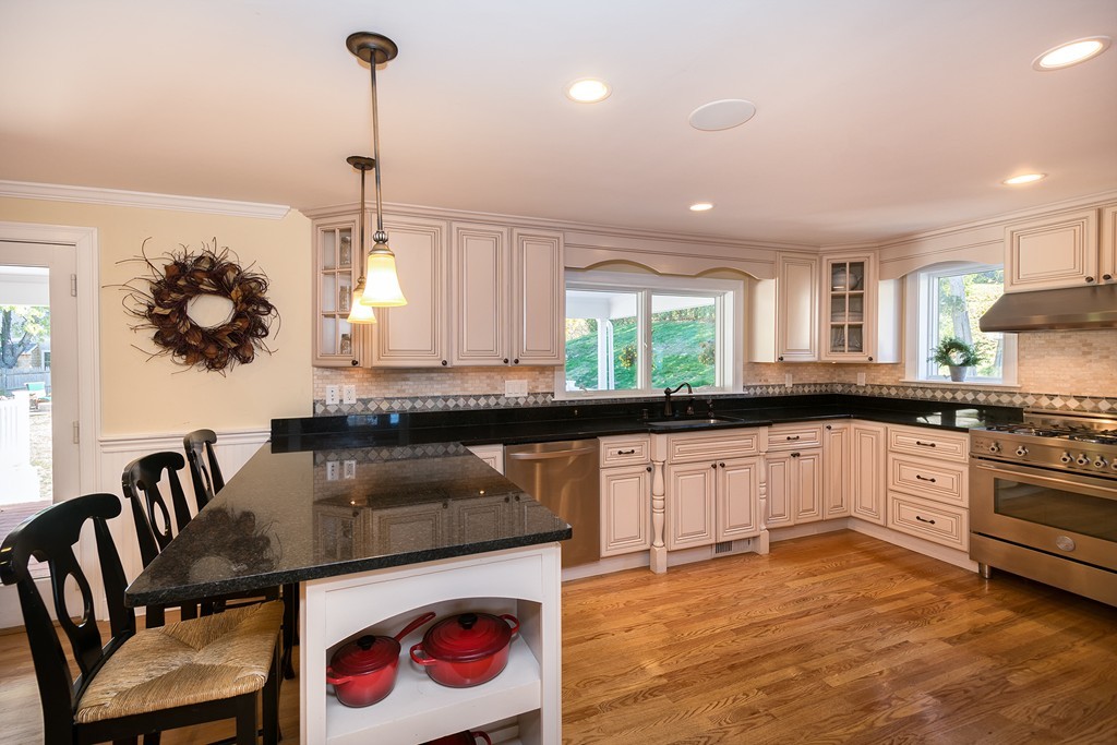 736 Jerusalem Road Cohasset, MA 02025 - Photo 7 of 30 Gallery Image 7