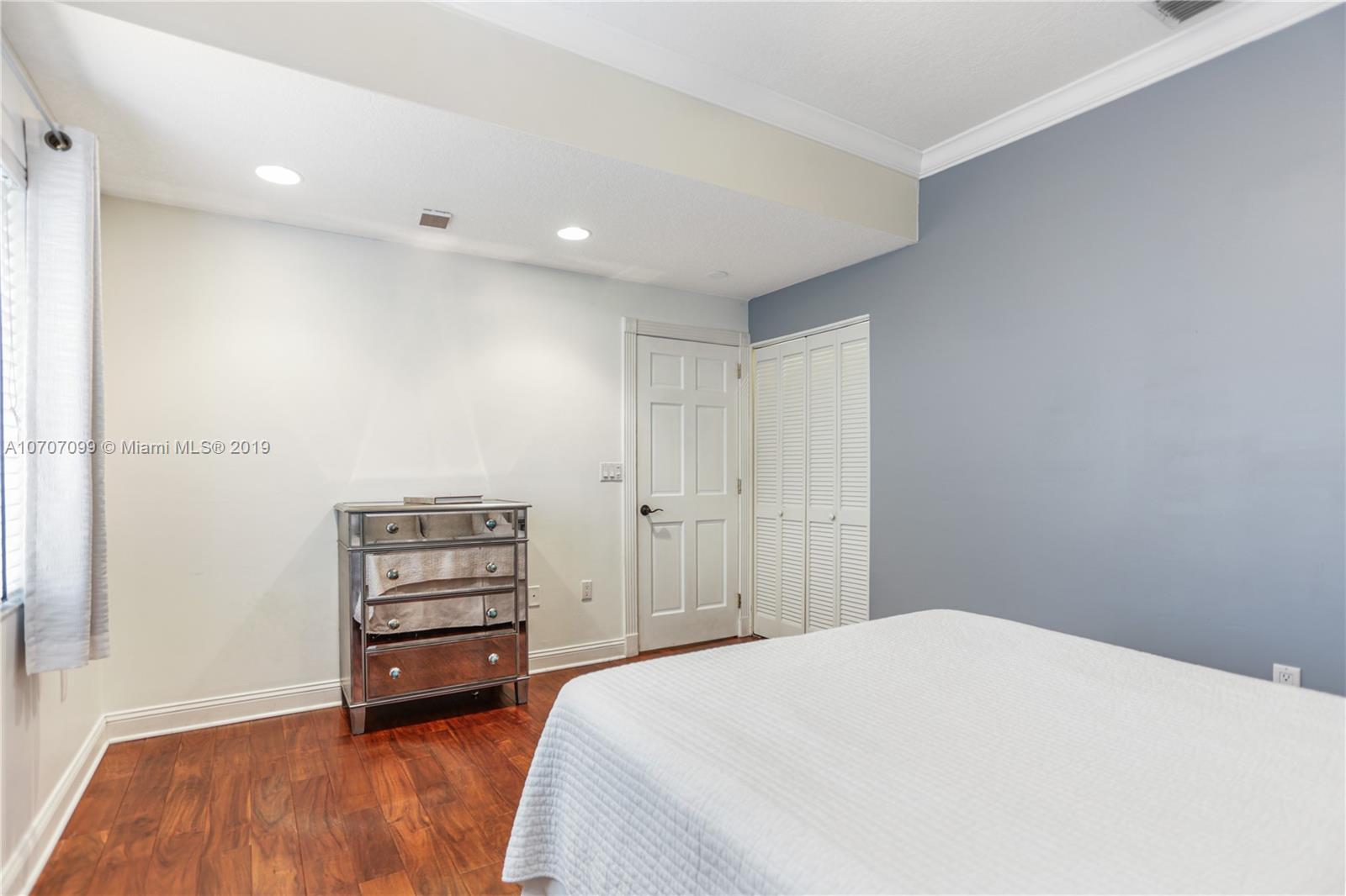 35 Southwest 18th Road Miami, FL 33129 - Photo 20 of 27 Gallery Image 20