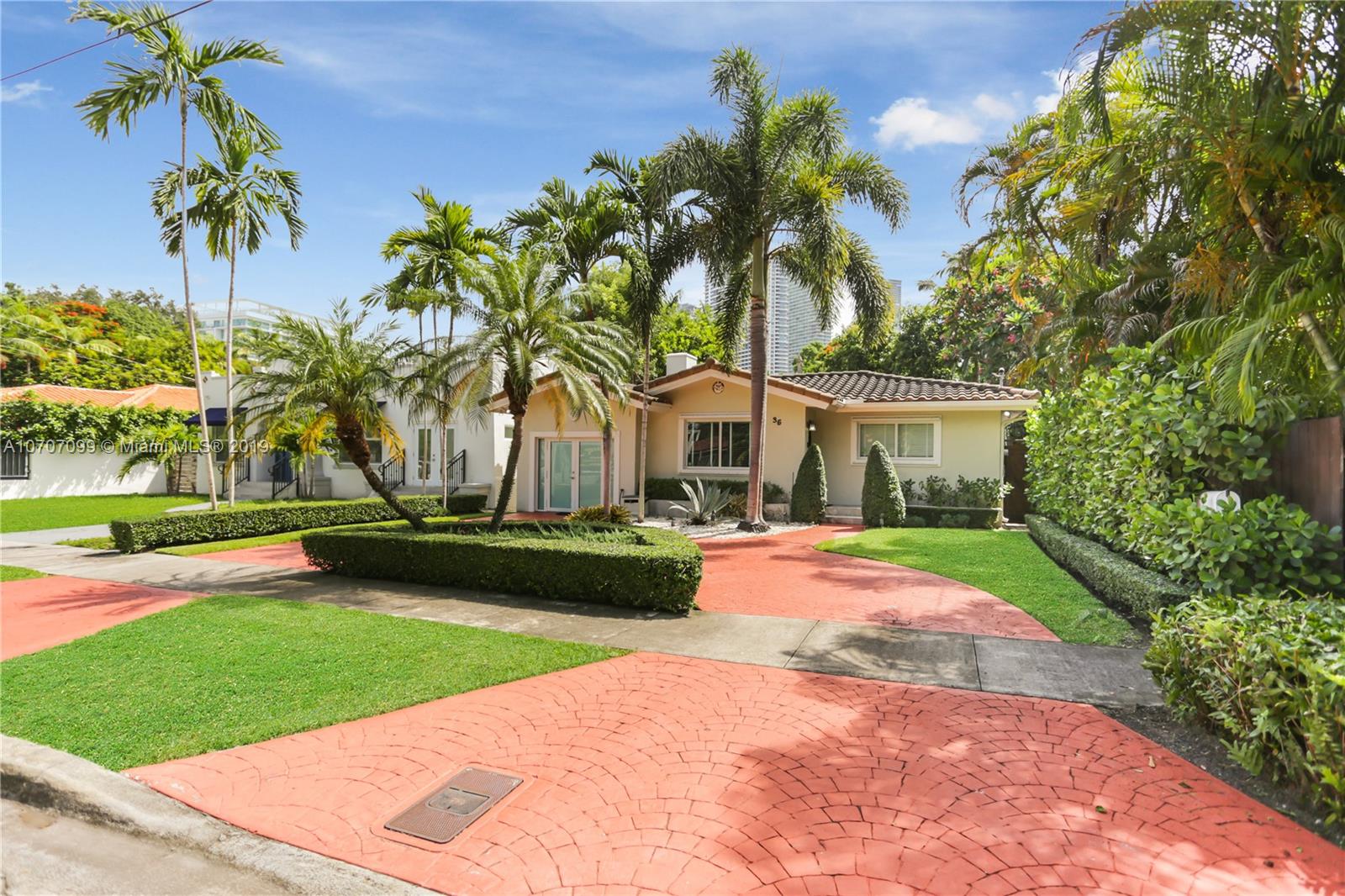 35 Southwest 18th Road Miami, FL 33129 - Photo 2 of 27 Gallery Image 2