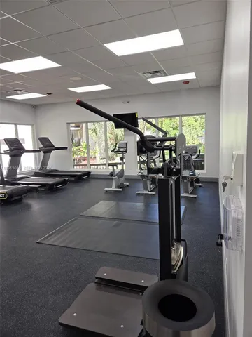 $2,200 | 17011 North Bay Road, Unit 706, Sunny Isles Beach, FL 33160