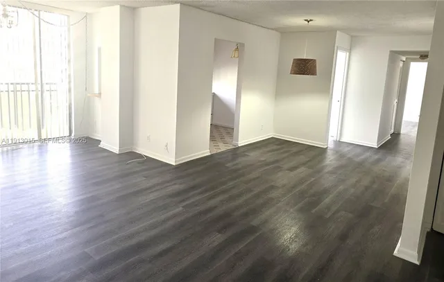 $2,200 | 17011 North Bay Road, Unit 706, Sunny Isles Beach, FL 33160