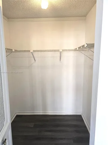 $2,200 | 17011 North Bay Road, Unit 706, Sunny Isles Beach, FL 33160