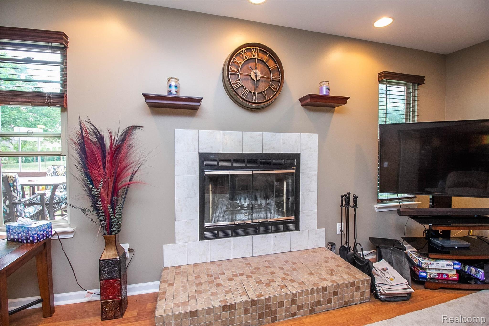 2938 Lansdowne Road Waterford, MI 48329 - Photo 11 of 43 11.jpg