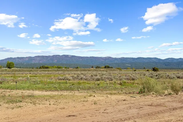 $170,000 | L15-b2 L15-b2 River, Unit 15, Cascade, ID 83611