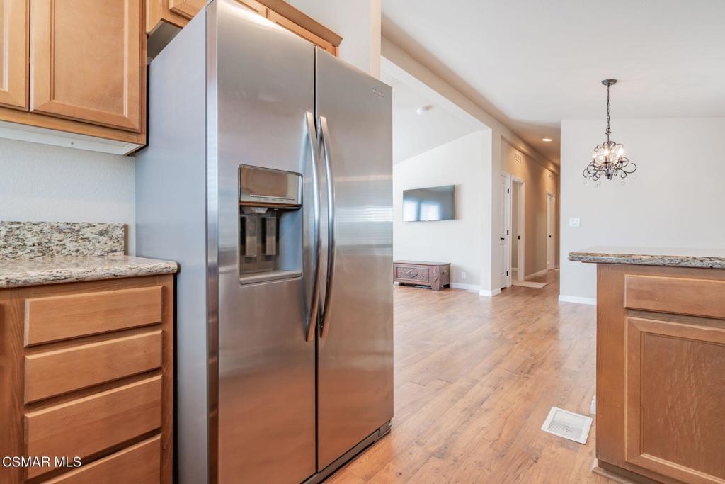 195 Tierra Rejada Road, Unit 71 Simi Valley, CA 93065 - Photo 8 of 37