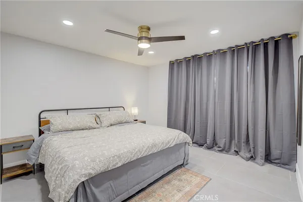 $3,200 | 16562 Regina Circle, Unit 4, Huntington Beach, CA 92649