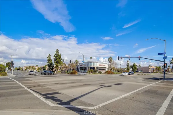 $3,200 | 16562 Regina Circle, Unit 4, Huntington Beach, CA 92649