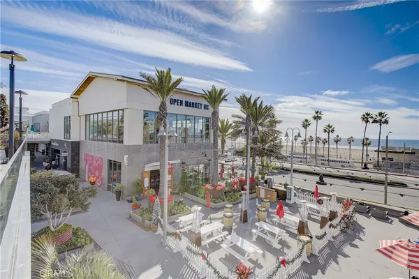 $3,200 | 16562 Regina Circle, Unit 4, Huntington Beach, CA 92649