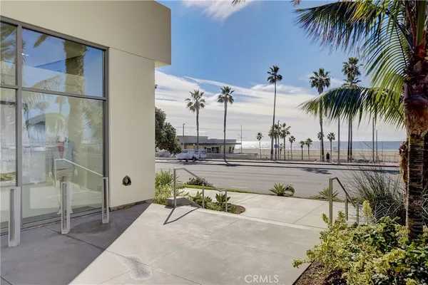 $3,200 | 16562 Regina Circle, Unit 4, Huntington Beach, CA 92649