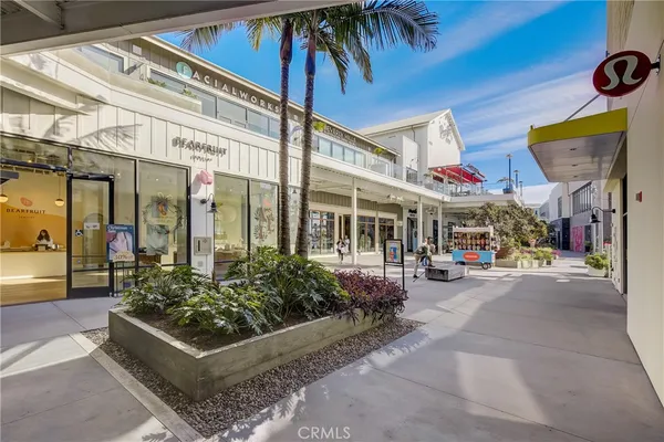 $3,200 | 16562 Regina Circle, Unit 4, Huntington Beach, CA 92649