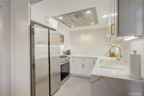 $3,200 | 16562 Regina Circle, Unit 4, Huntington Beach, CA 92649