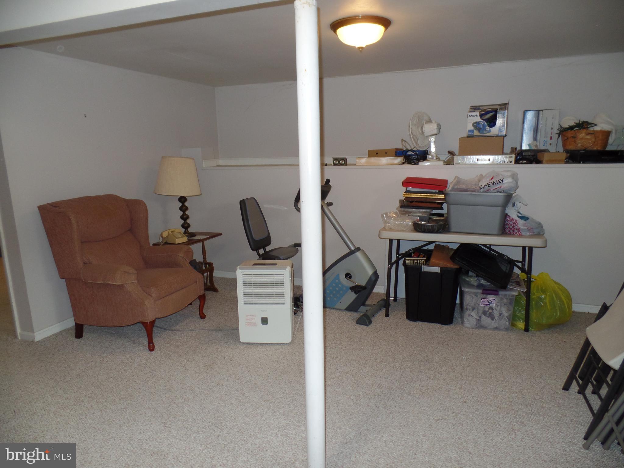 1935 Griffith Road Falls Church, VA 22043 - Photo 14 of 16 Gallery Image 14