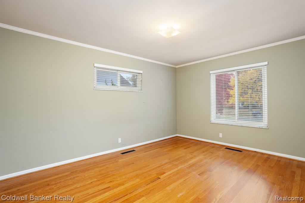427 Lexington Road Grosse Pointe Farms, MI 48236 - Photo 16 of 22