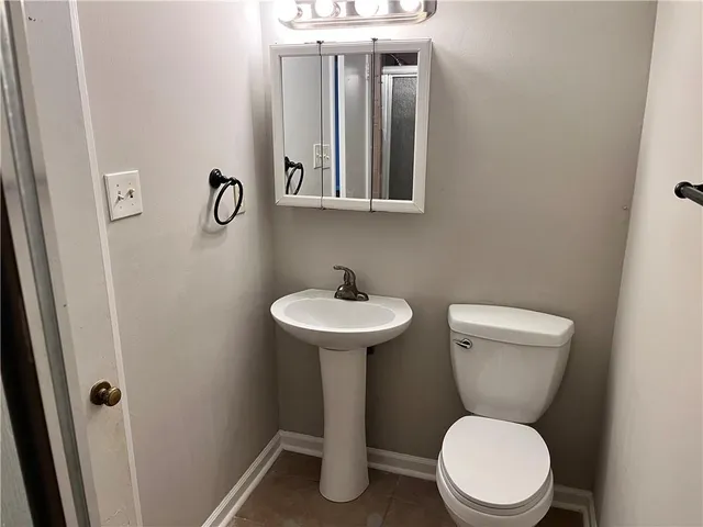 $2,100 | 2078 Glenroy Drive, Smyrna, GA 30080