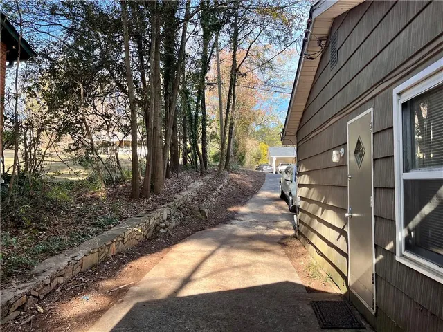 $2,100 | 2078 Glenroy Drive, Smyrna, GA 30080