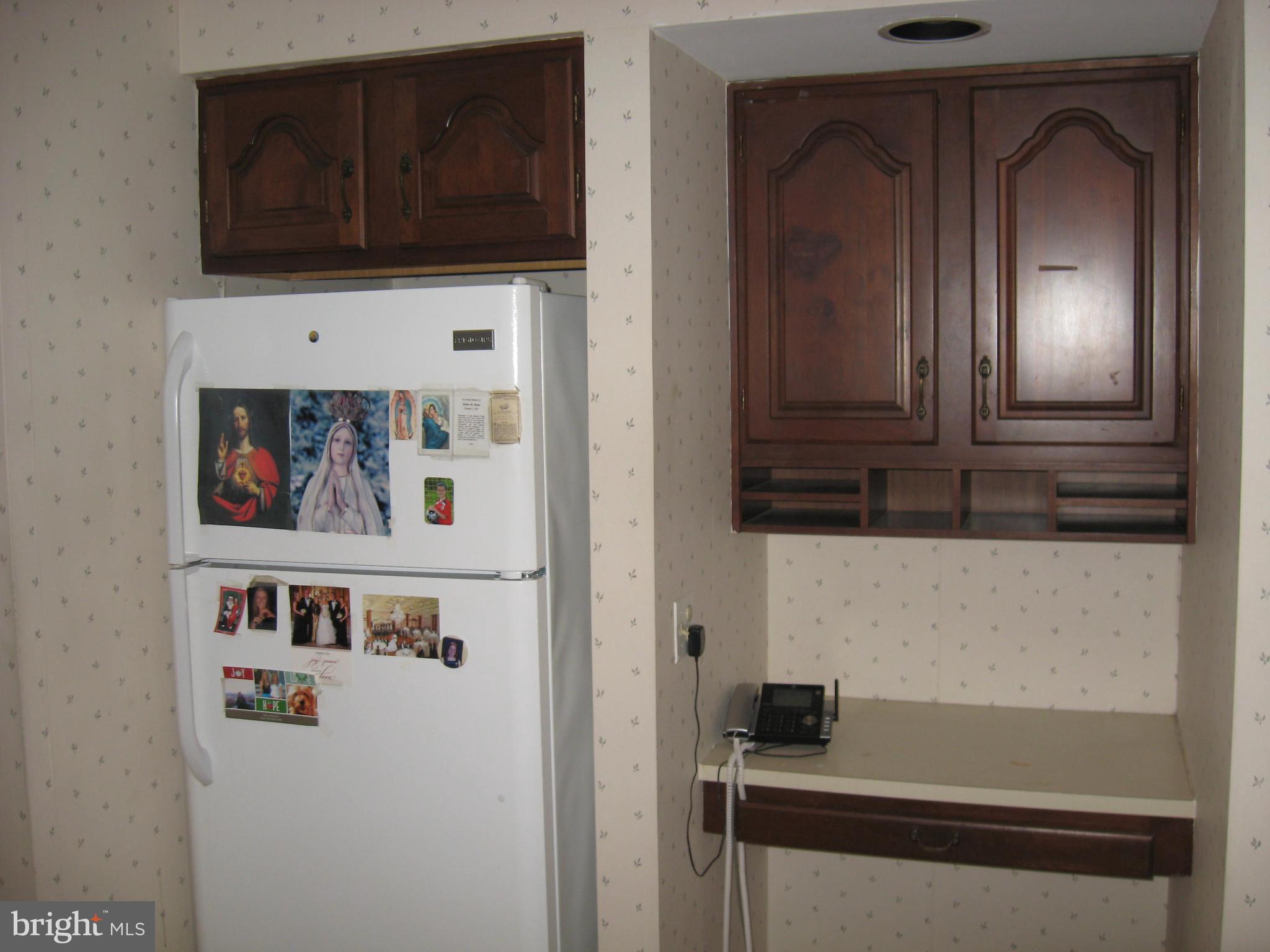 412 Walnut Place Havertown, PA 19083 - Photo 6 of 13 Gallery Image 6
