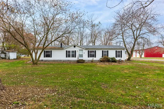 $110,000 | 1207 Washington Avenue, Staunton, IL 62088