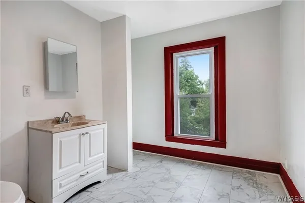$169,900 | 219 Courtland Avenue, Buffalo, NY 14215