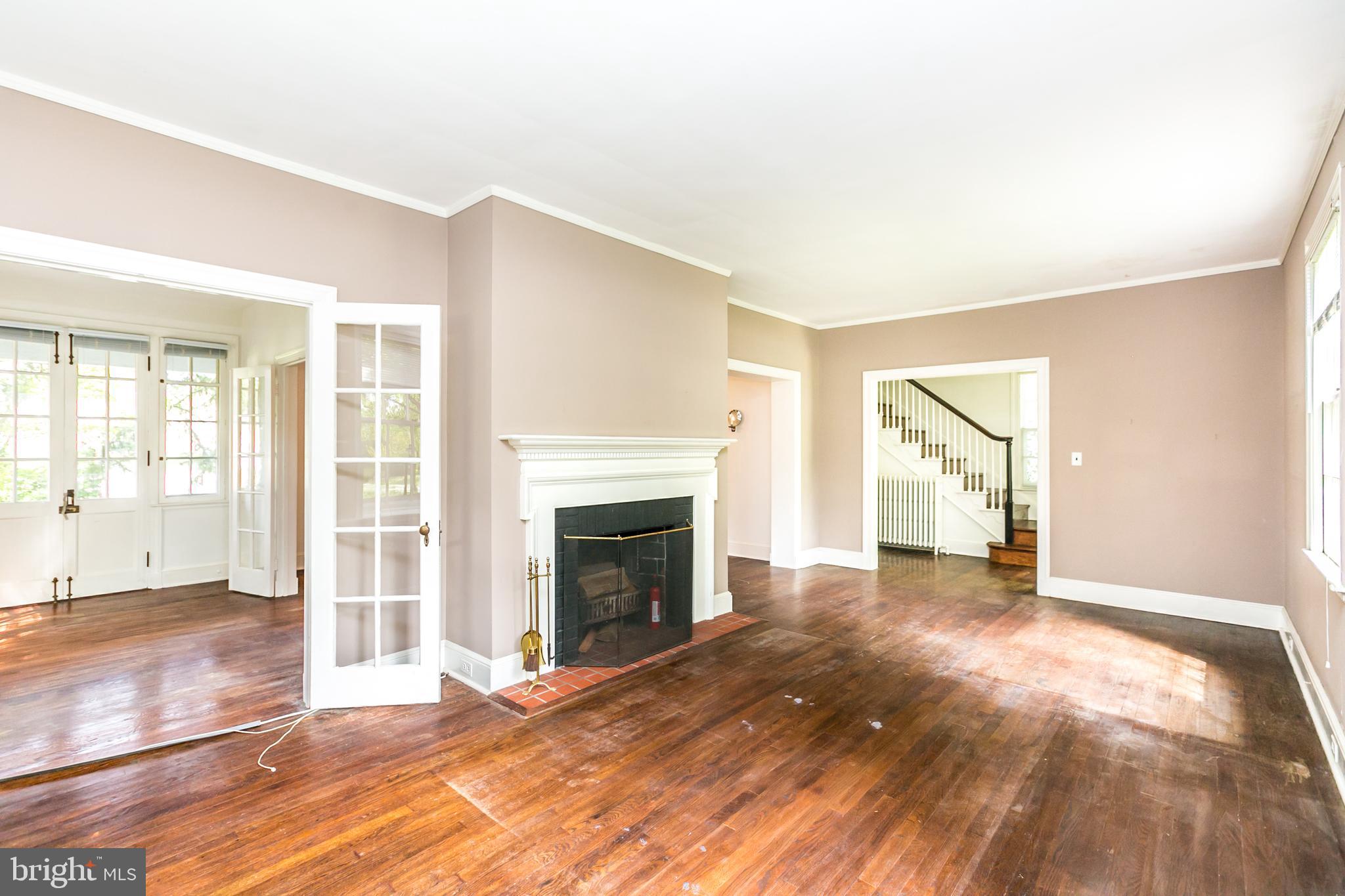 314 St Dunstans Road Baltimore, MD 21212 - Photo 6 of 41
