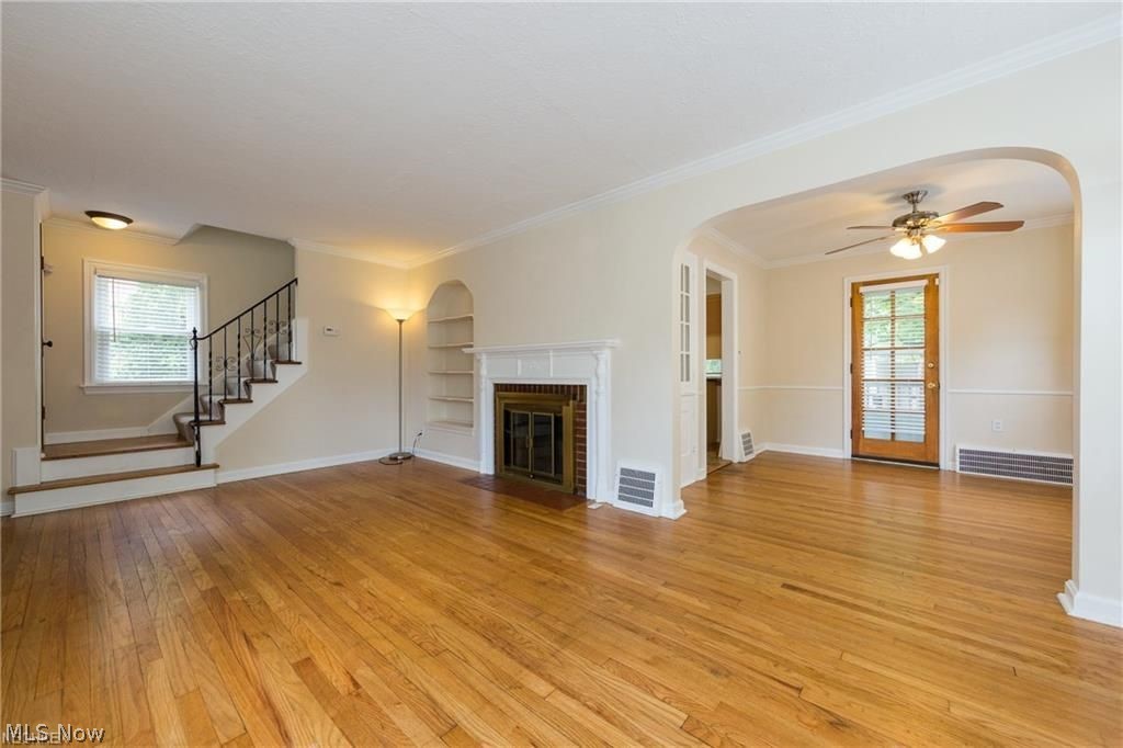 945 Rushleigh Road Cleveland Heights, OH 44121 - Photo 7 of 29