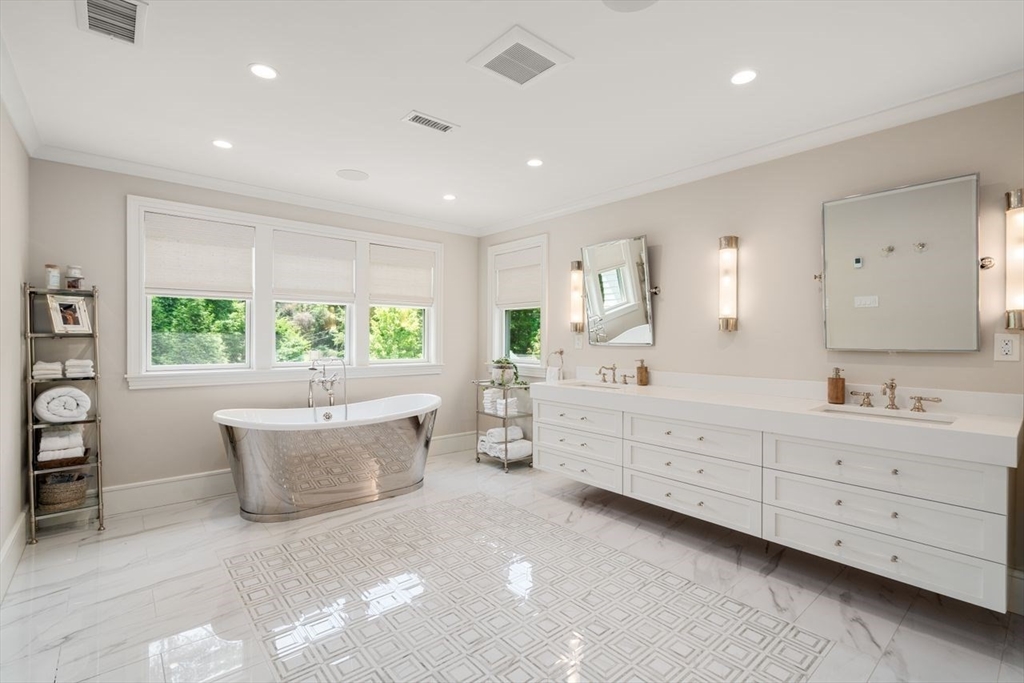45 Longmeadow Road Wellesley, MA 02482 - Photo 23 of 42