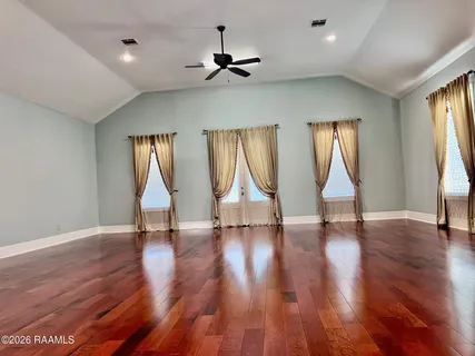 $957,600 | 204 Ravine Run Drive, Lafayette, LA 70506