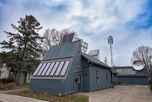 $189,900 | 1010 West Wabasha Street, Winona, MN 55987